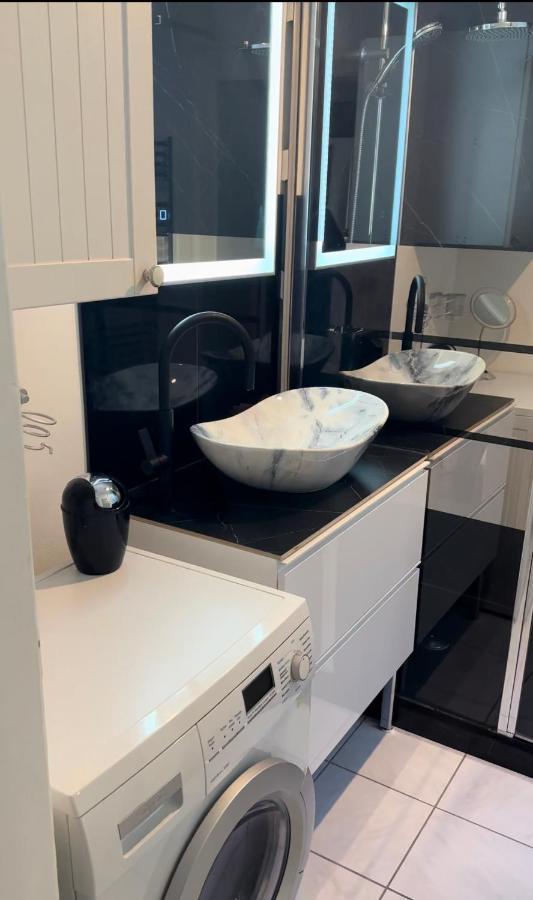 Appartement Au Quai 1921 เบอซองซง ภายนอก รูปภาพ